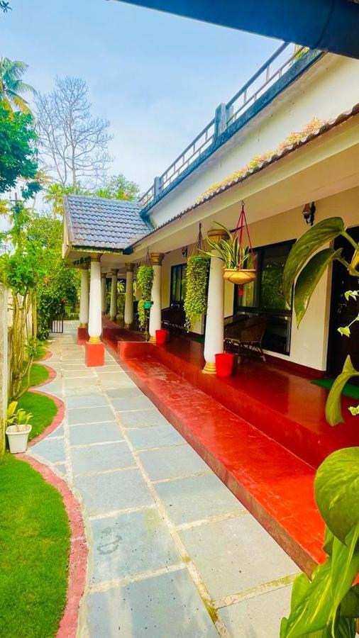 Marari Beach Clleetus Homestay Марарикулам Екстериор снимка